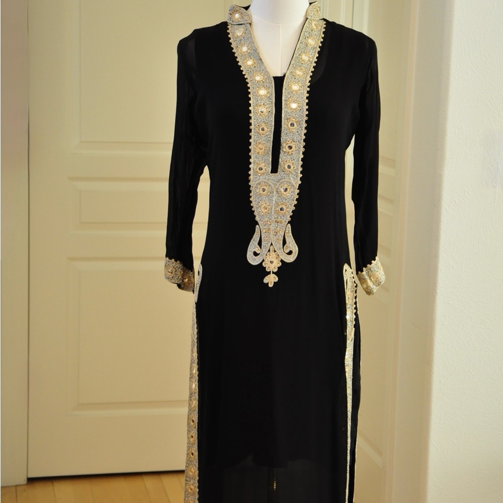 Elegant Black and Gold Women's Dress